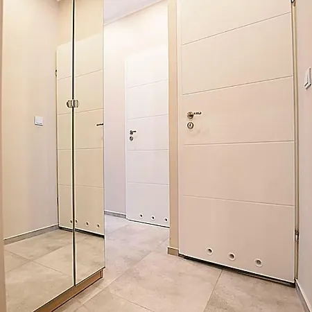 Quiet & Sunny Central Cracow Appartement
